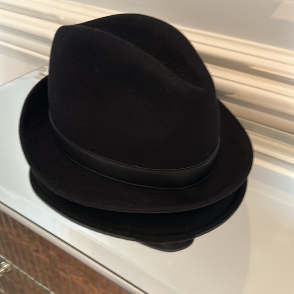 Gucci Authentic hat - Picture 2 of 3